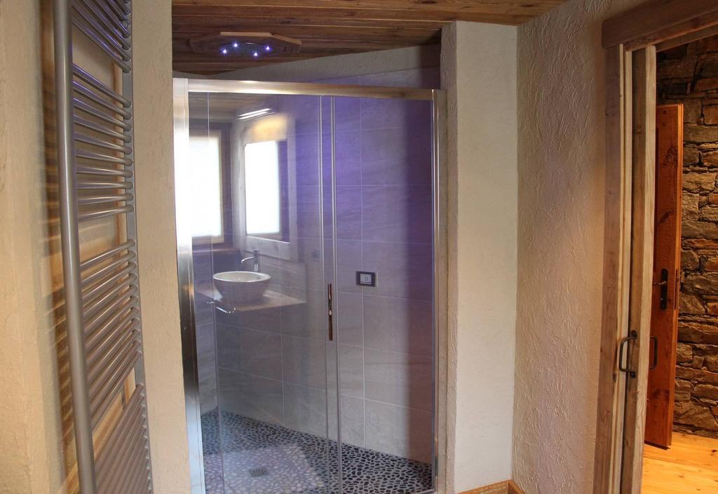 Les Trompeurs Chez Odette Bed and Breakfast Cogne Δωμάτιο φωτογραφία