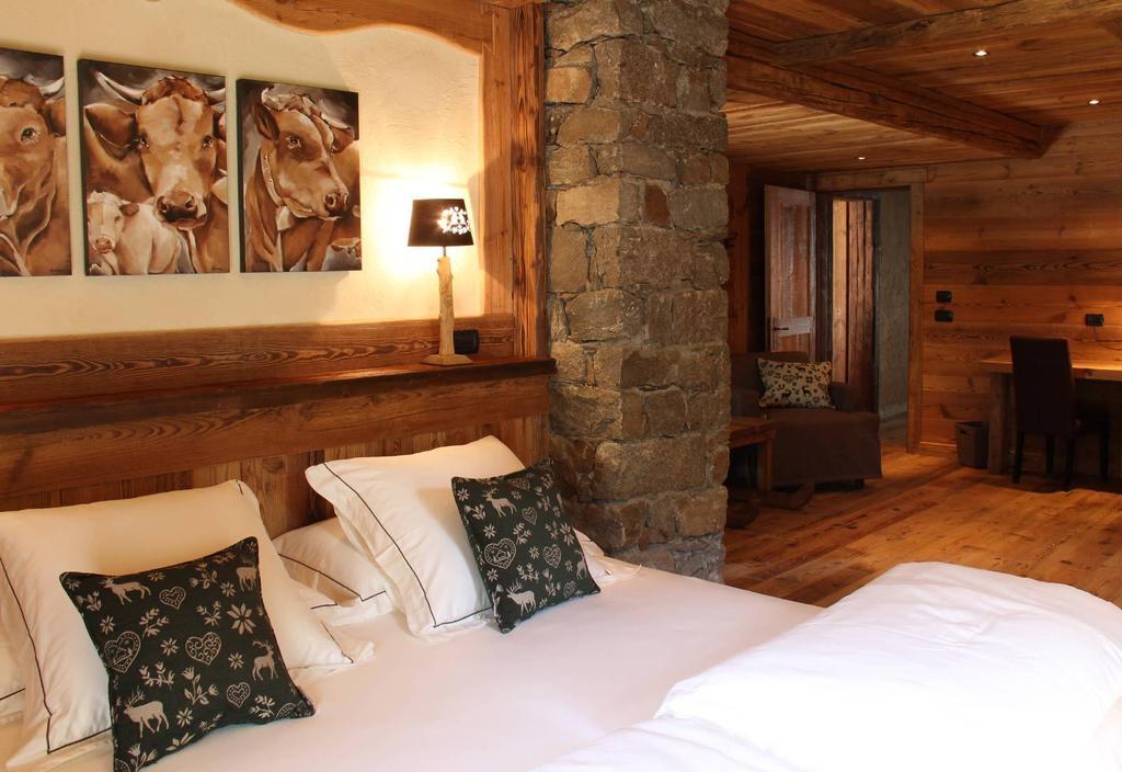Les Trompeurs Chez Odette Bed and Breakfast Cogne Δωμάτιο φωτογραφία