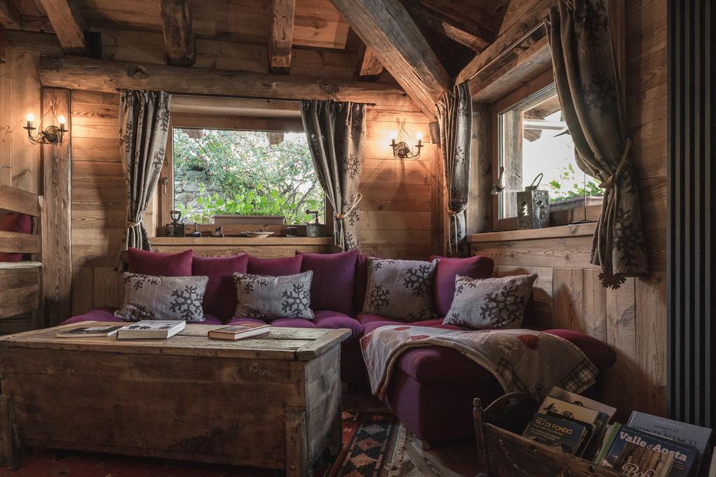 Les Trompeurs Chez Odette Bed and Breakfast Cogne Εξωτερικό φωτογραφία