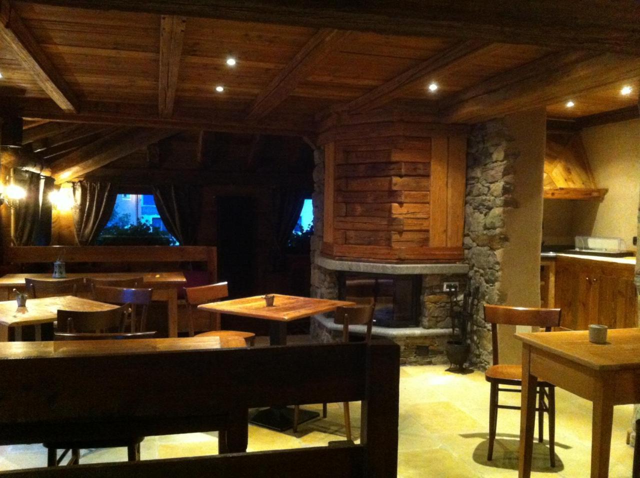 Les Trompeurs Chez Odette Bed and Breakfast Cogne Εξωτερικό φωτογραφία